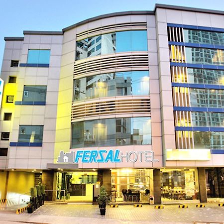 Fersal Hotel Neptune Makati Makati City Exterior foto