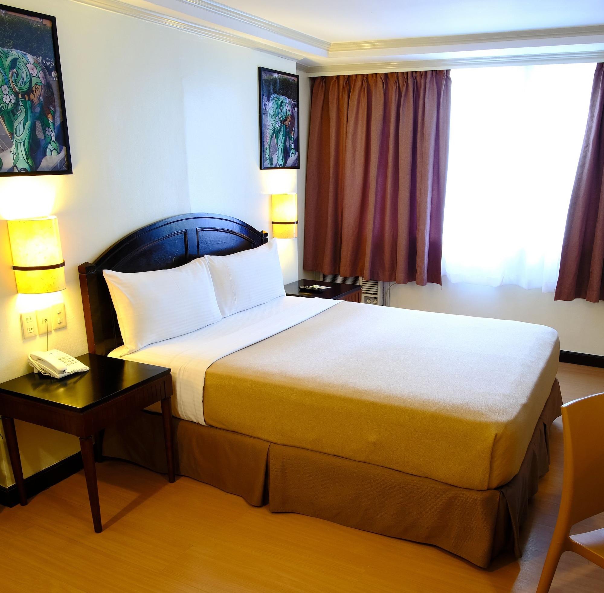 Fersal Hotel Neptune Makati Makati City Exterior foto