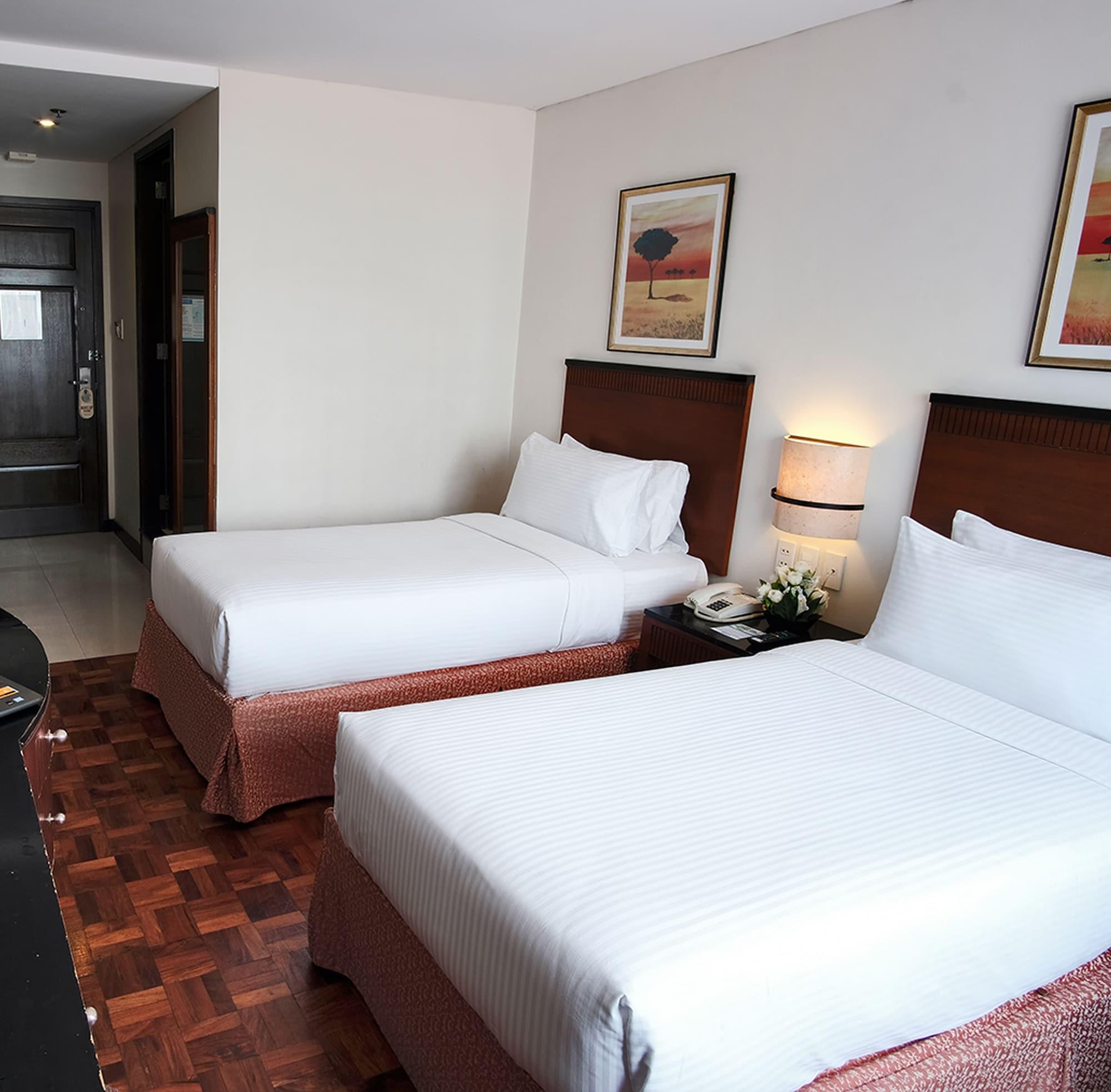 Fersal Hotel Neptune Makati Makati City Exterior foto